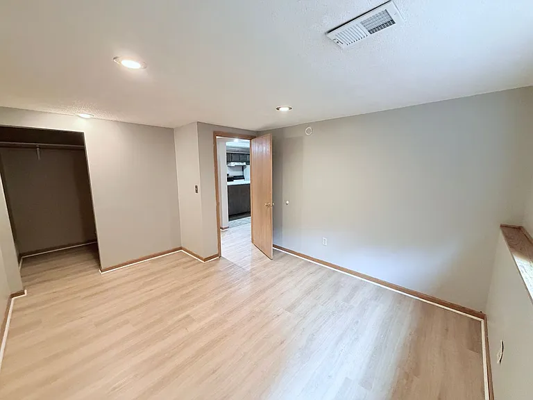1707 Hallmark Ave N — Photo 20