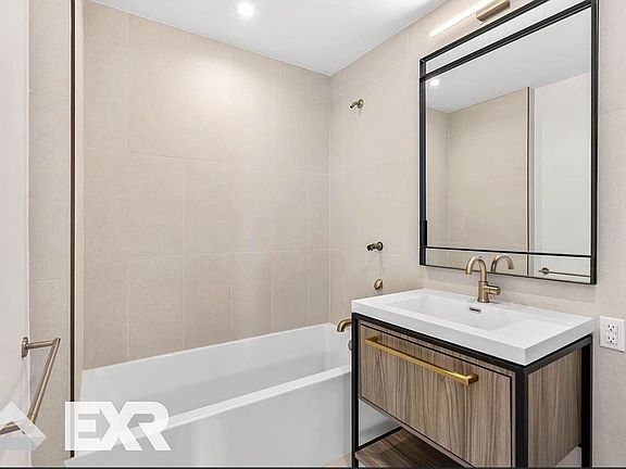 5th image of 210 Clarkson Ave #802