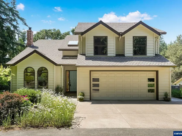 3375 Deer Lake Ct SE, Salem, OR 97317
