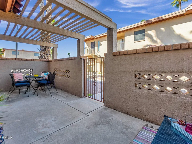 14247 N Boxwood Ln — Photo 32