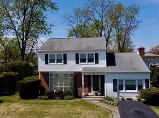 253 Hendrickson Ave, Edgewater Park, NJ 08010