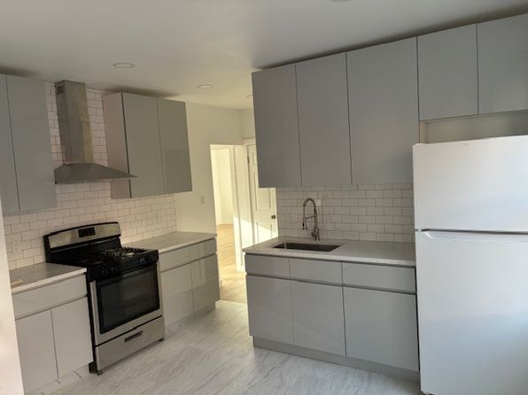 1177-1179 Van Nest Ave