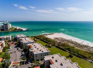 7434 Bayshore Dr APT 201, Treasure Island, FL 33706