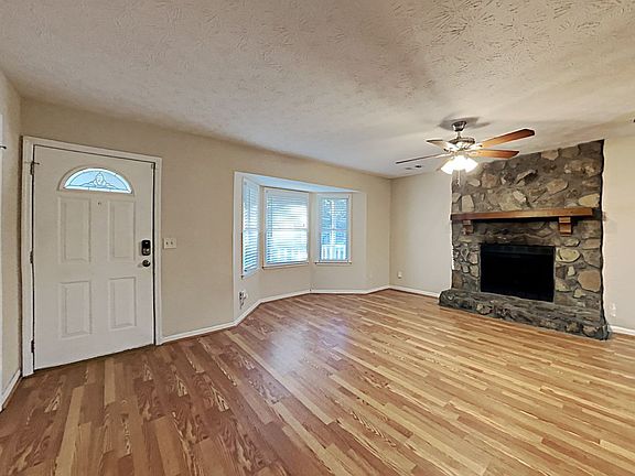 5th image of 1761 Rose Garden Ln