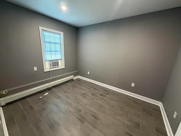 2 Gail Ct — Photo 2