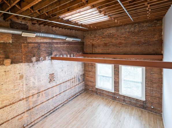 306 S Main St #3D