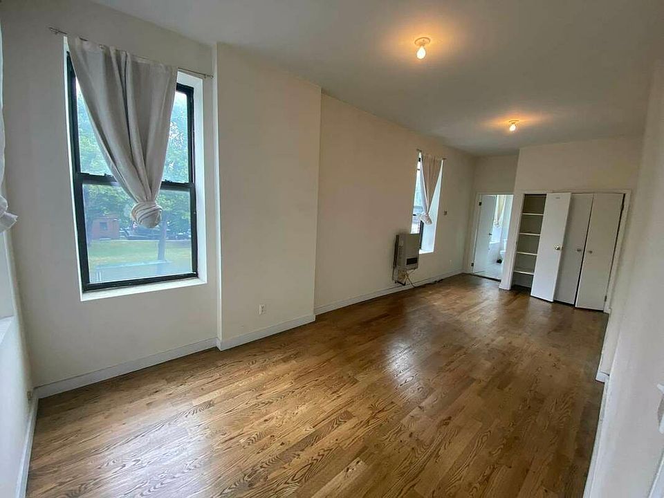1st image of 1072 Myrtle Ave APT 1R