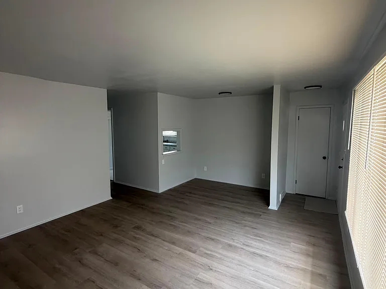 4900 Elmhurst St — Photo 11