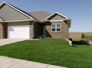 150 Alan Ave UNIT B, Swisher, IA 52338