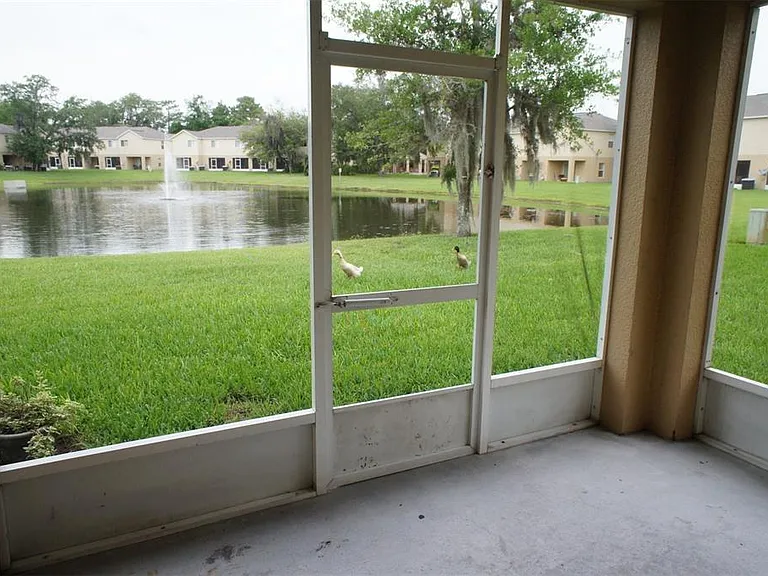 427 Wilton Cir — Photo 14