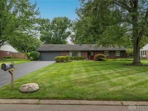 636 Hyde Park Dr, Dayton, OH 45429