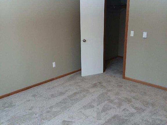 4th image of 1274 Circle Pine Dr #1