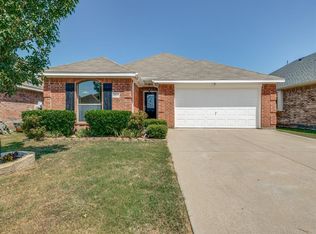 12217 Hunters Knoll Dr, Burleson, TX 76028