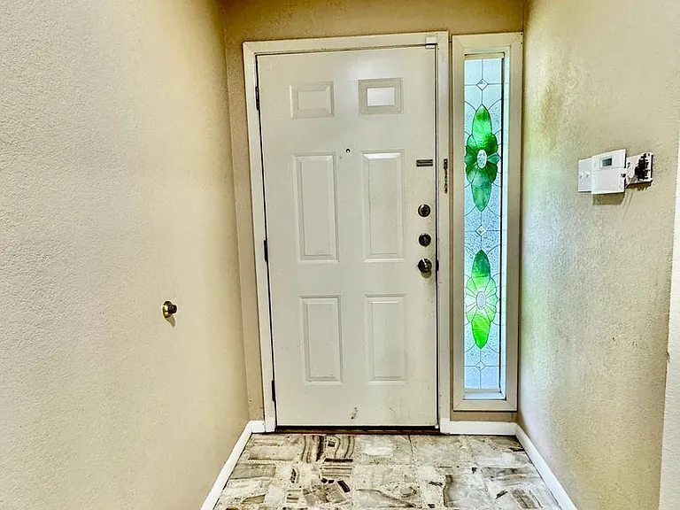 5122 Moultrie Dr — Photo 2