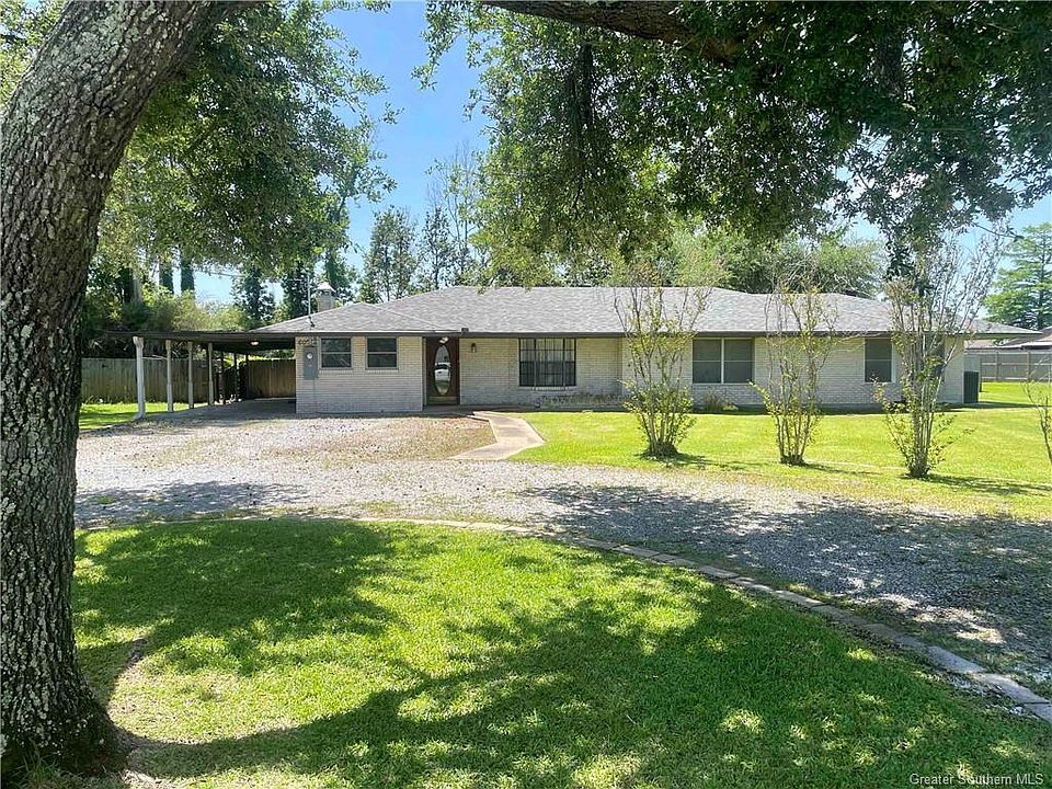 1st image of 60 Horseshoe Ln
