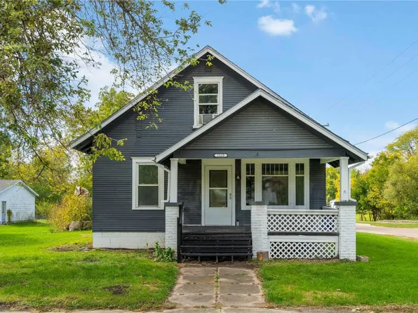 1123 Franklin St, Center Point, IA 52213
