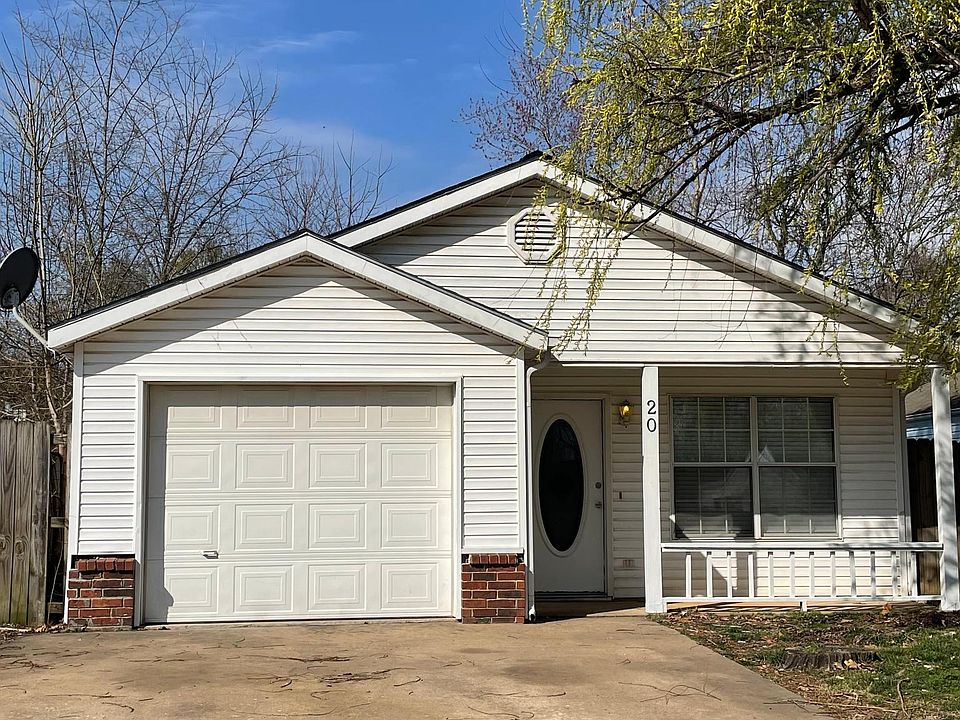 1st image of 20 Brookhollow Pl