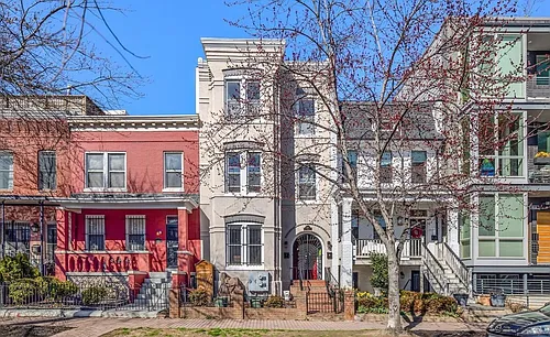504 L St NE #A Photo 1