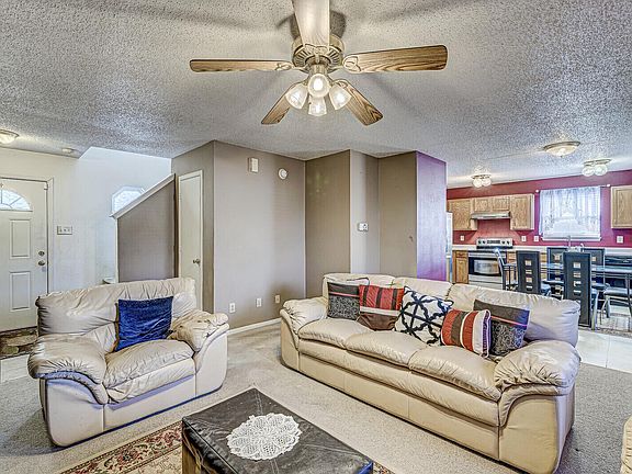 2nd image of 9134 Wandflower Dr