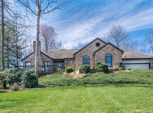 127 Allen Springs Rd, Horse Shoe, NC 28742