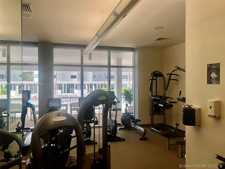 10275 Collins Ave #230 — Photo 8
