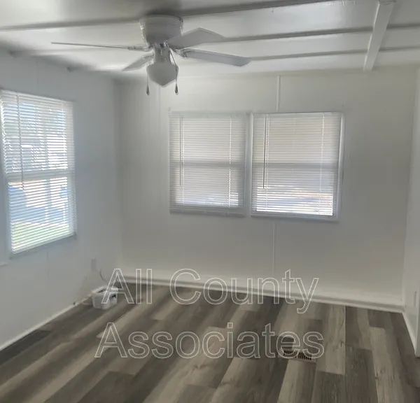 2132 Kepner Dr — Photo 9