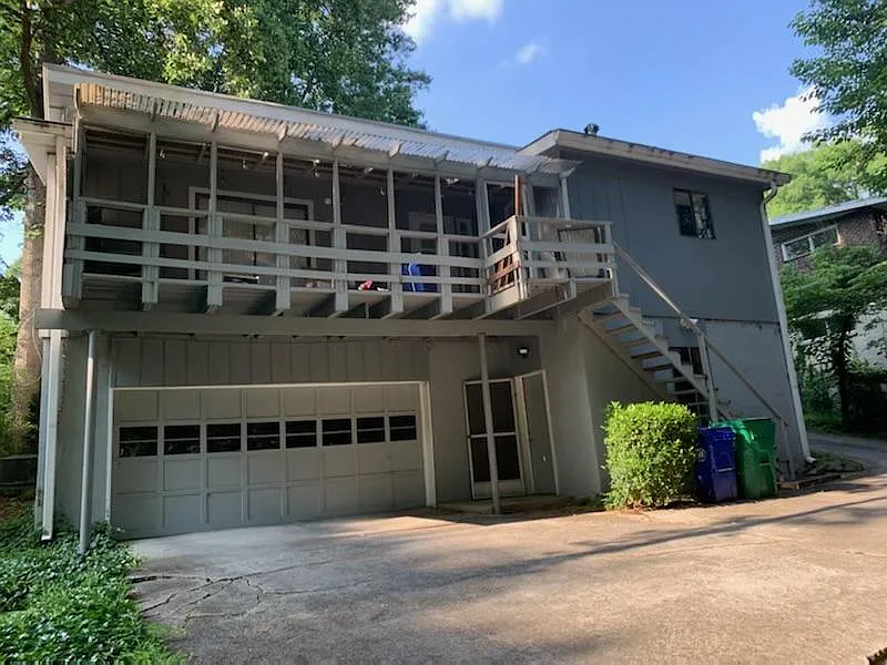 Building Photo - 1085 Lynmoor Dr NE
