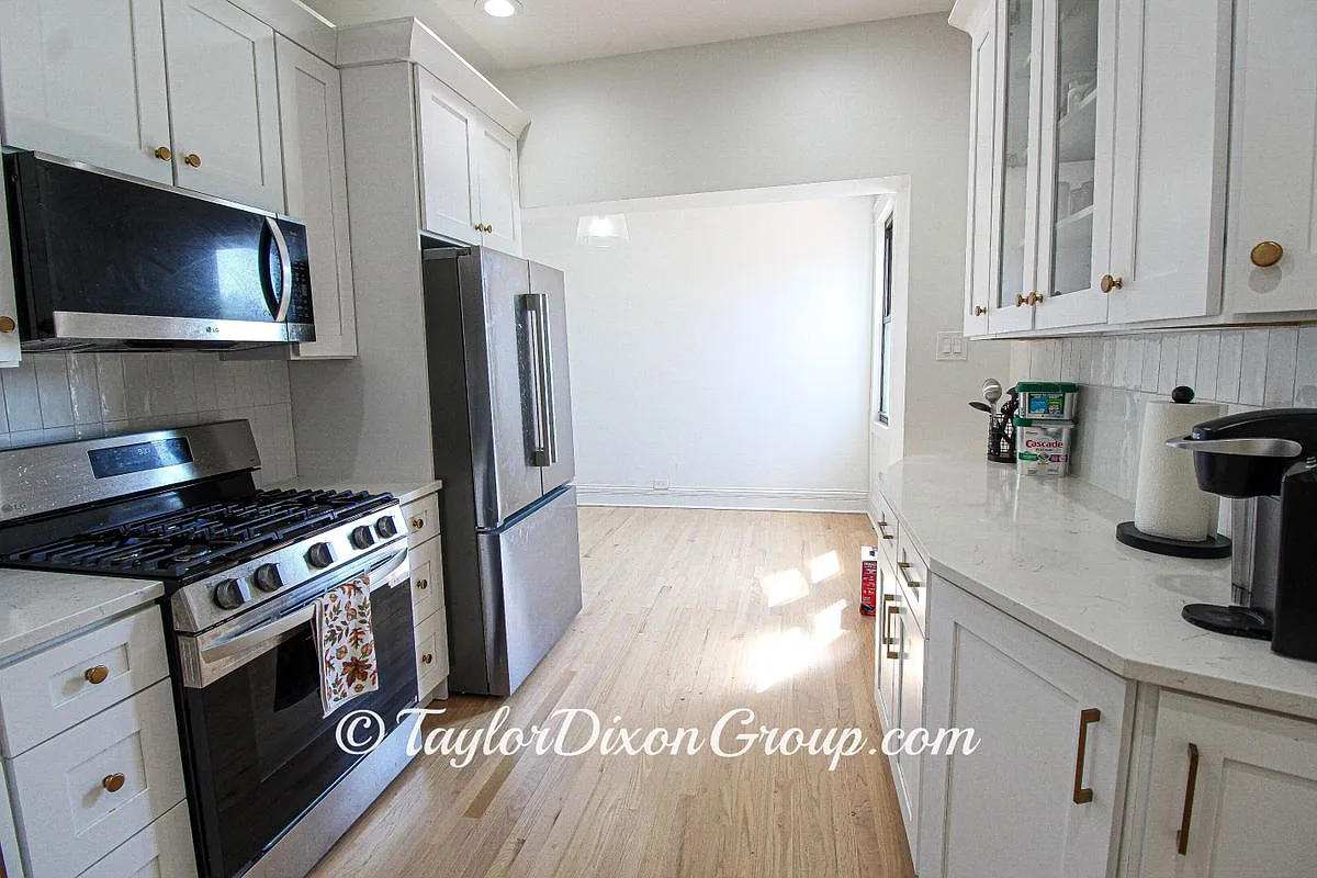 Building Photo - 6617 S Minerva Ave #2