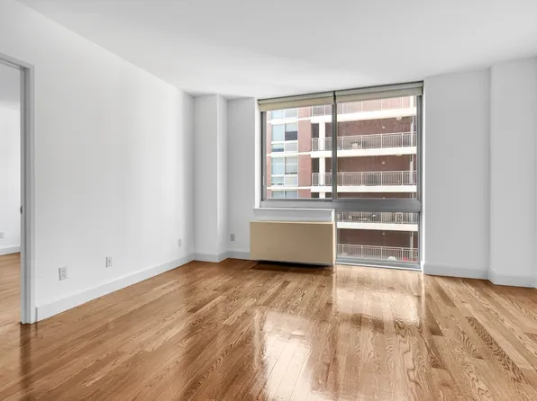 225 Schermerhorn Street image 1 of 17