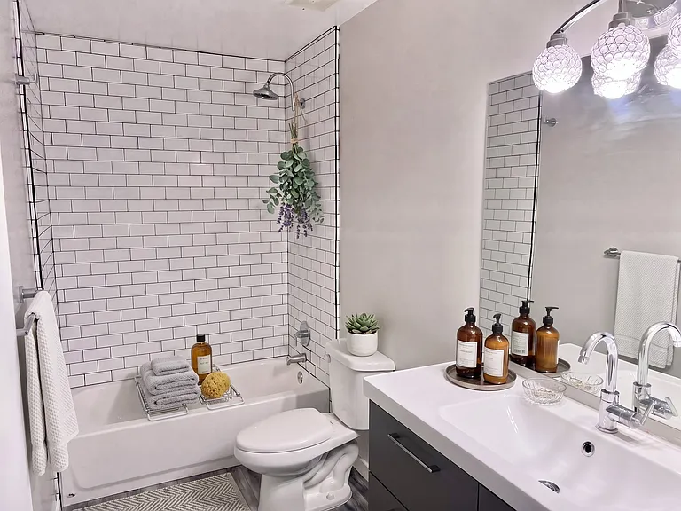 3212 N 37th St #11 — Photo 12