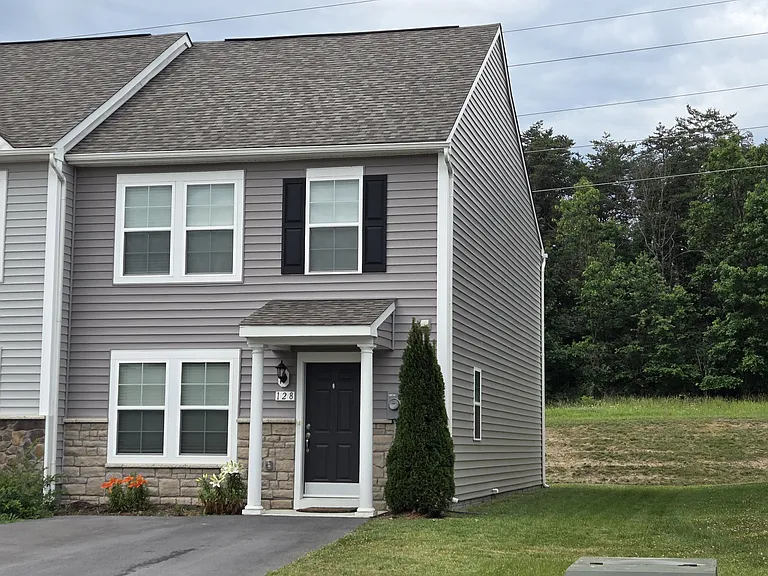 128 Loblolly Dr — Photo 2