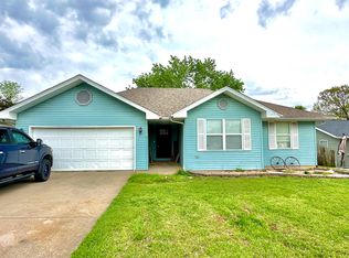 414 Barnard Ave, Rogersville, MO 65742