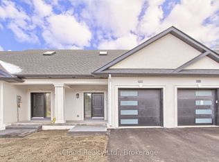 263 Barrie St #12, Bradford West Gwillimbury, ON L3Z 4M8