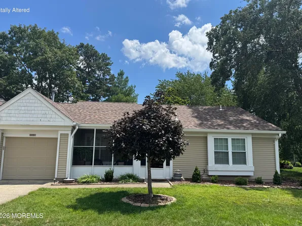 1064B Buckingham Drive, Manchester, NJ 08759