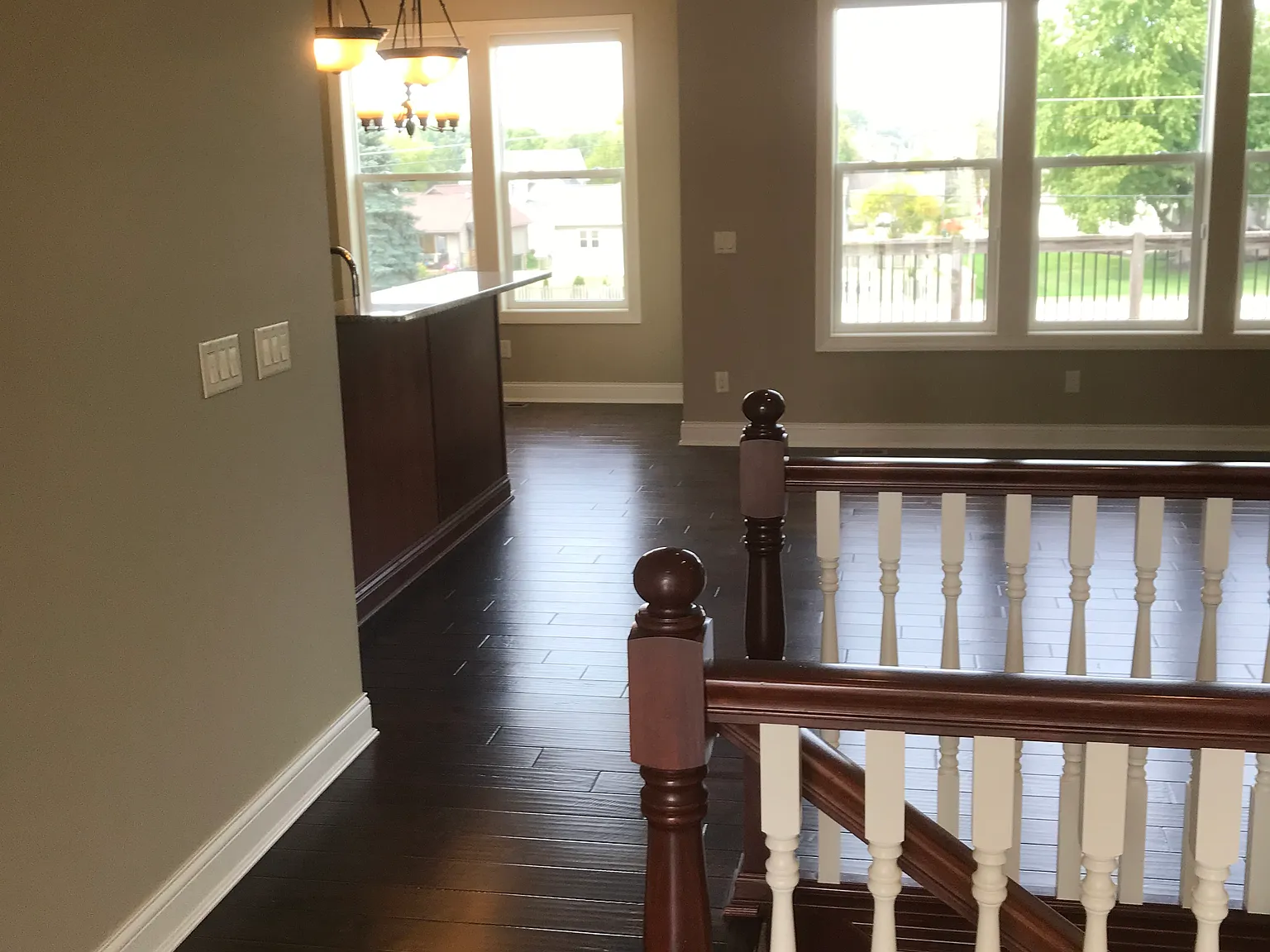 4 bed, 1277 sqft, $2,450 — Photo 3