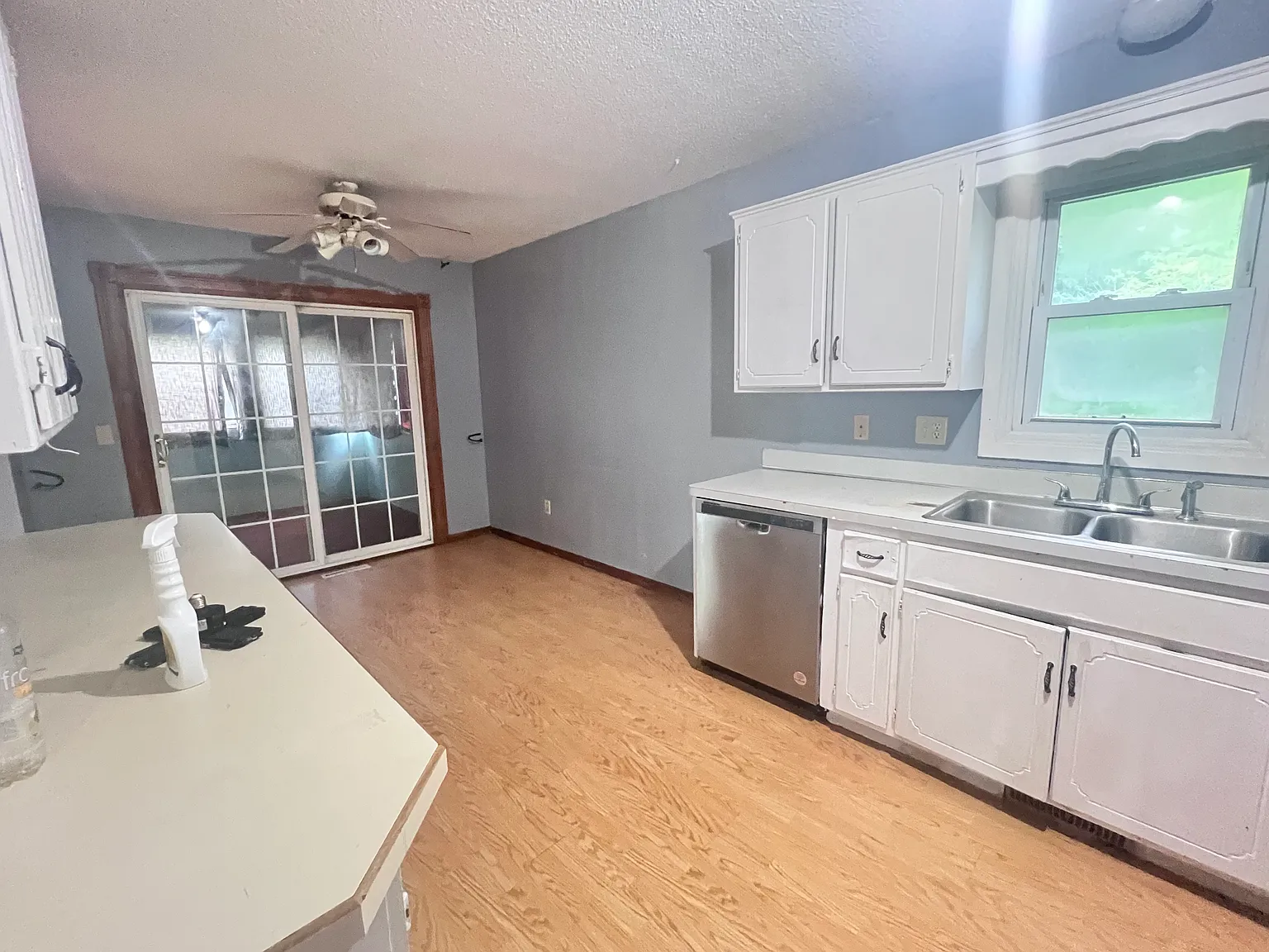 4 bed, 1500 sqft, $2,600 — Photo 2