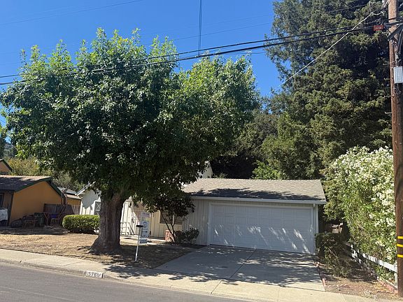 3rd image of 5760 Robin Hood Dr