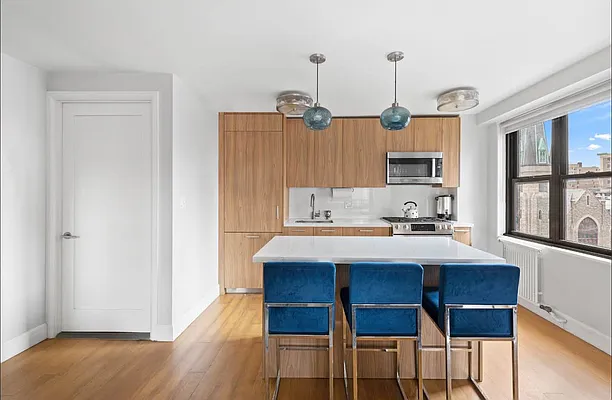 Rented by Corcoran | media 20