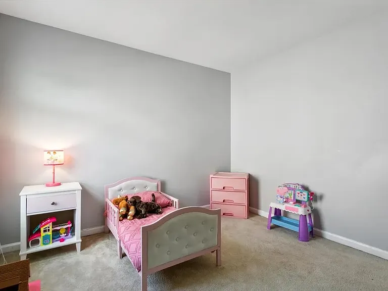 622 Newman Dr — Photo 23