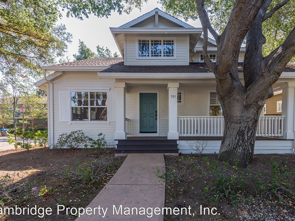 1st image of 701 Mariposa Ave