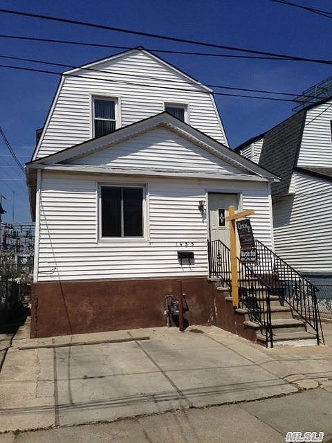1st image of 1435 Pearl St