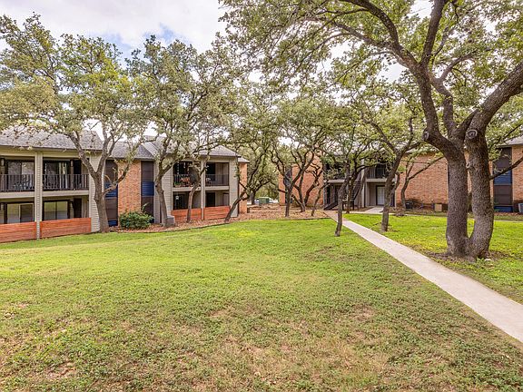 3rd image of 4934 Woodstone Dr #2-0413
