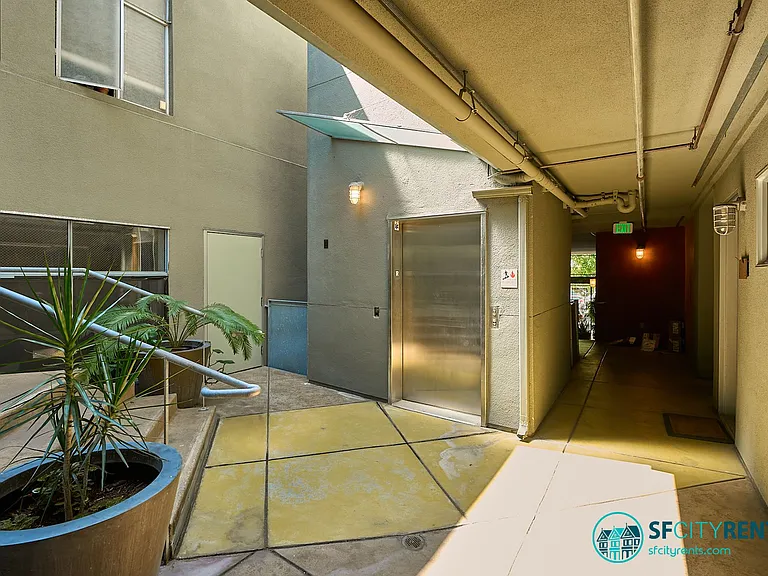 725 Florida St #2 — Photo 28