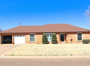 2604 W 17th St, Plainview, TX 79072