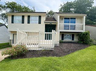 3785 Farm Brook Ln, Columbus, OH 43204