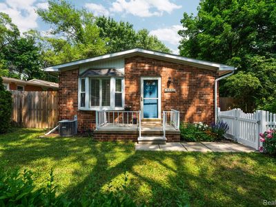 3341 Creek Dr, Ann Arbor, MI, 48108