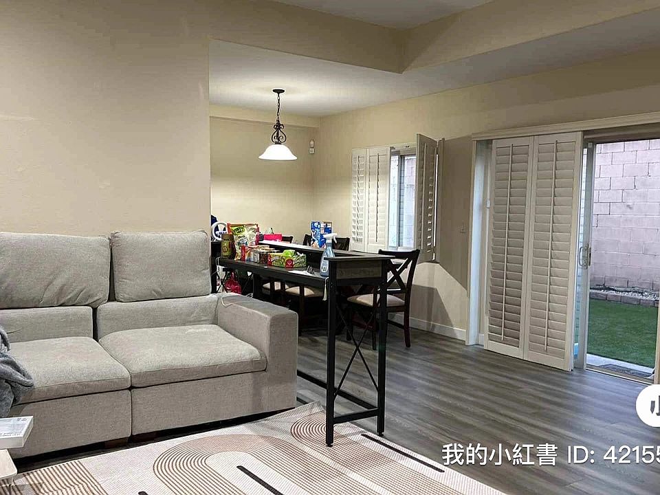2nd image of 1097 E Grand Ave #3
