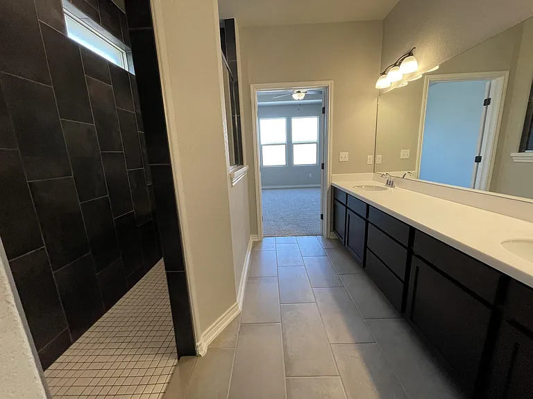 8022 Calma St — Photo 8