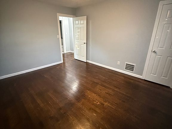 4th image of 43 Crampton Ave