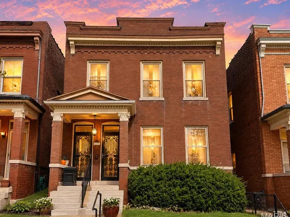 4175 Flad Ave, Saint Louis, MO 63110